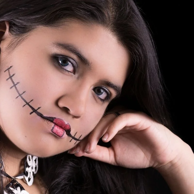 Quick sale halloween makeup